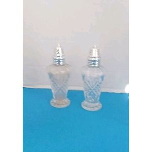 Vintage Crystal Salt and Pepper‎ Shakers Set Silver Plated Tops